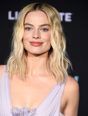 Margot Robbie Poster 3922555
