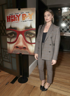 Margot Robbie Poster 3922562