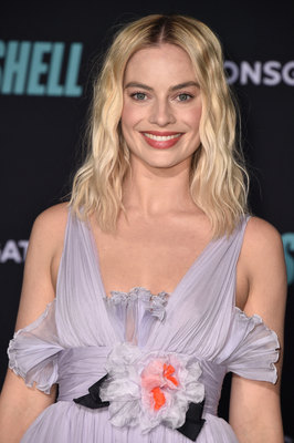 Margot Robbie Poster 3922569