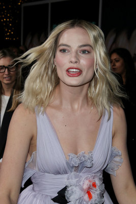 Margot Robbie Poster 3922573