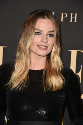 Margot Robbie Poster 3922580