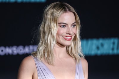 Margot Robbie Poster 3922582
