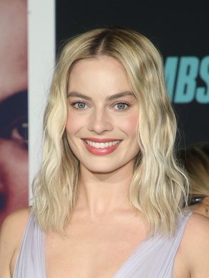 Margot Robbie Poster 3922643
