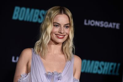 Margot Robbie Poster 3922647