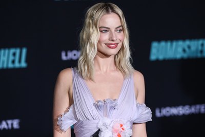Margot Robbie Poster 3922648