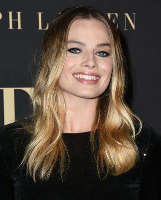 Margot Robbie Poster 3922651