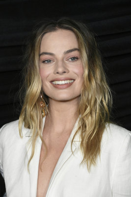 Margot Robbie Poster 3922652