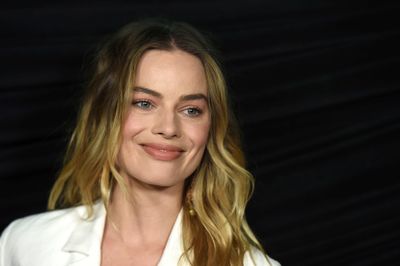 Margot Robbie Poster 3922663