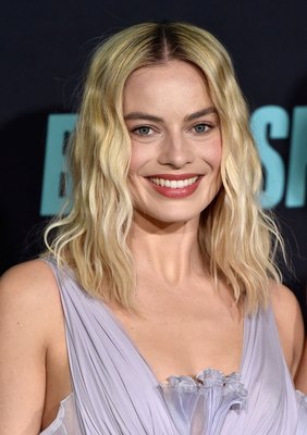 Margot Robbie Poster 3922738