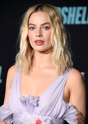 Margot Robbie Poster 3922750