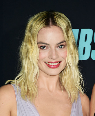 Margot Robbie Poster 3922763