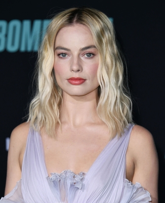 Margot Robbie Poster 3922767