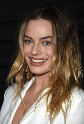 Margot Robbie Poster 3922781