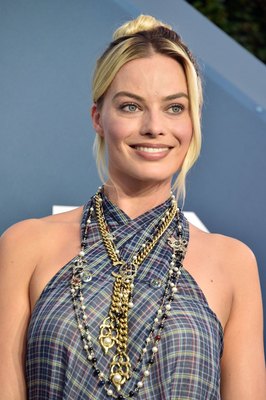 Margot Robbie Poster 3948786