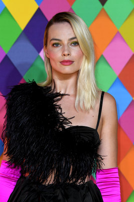 Margot Robbie Poster 3948811