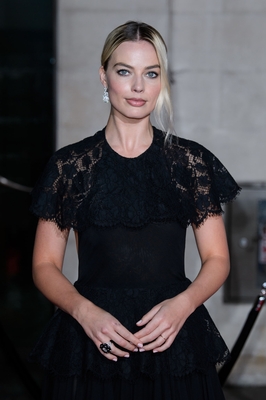 Margot Robbie Poster 3948847