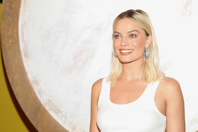 Margot Robbie Poster 3948895