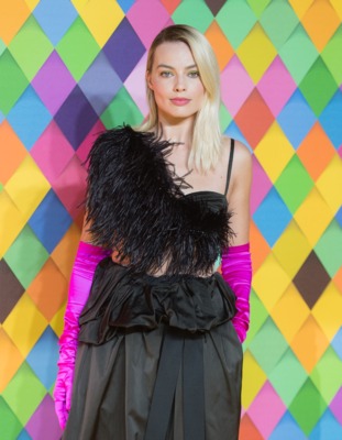 Margot Robbie Poster 3948911