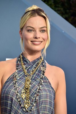 Margot Robbie Poster 3949048