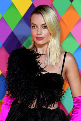Margot Robbie Poster 3949055