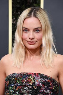 Margot Robbie Poster 3949061