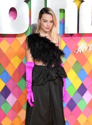 Margot Robbie Poster 3949083