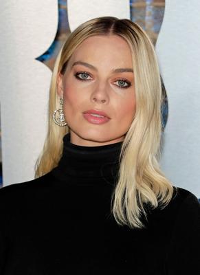 Margot Robbie Poster 3949118
