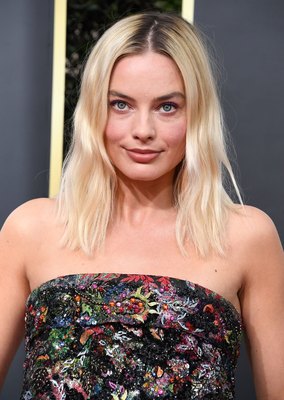 Margot Robbie Poster 3949139