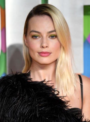 Margot Robbie Poster 3949150
