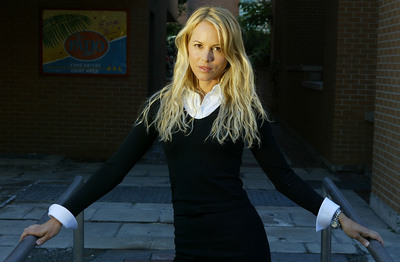 Maria Bello Poster 2036434