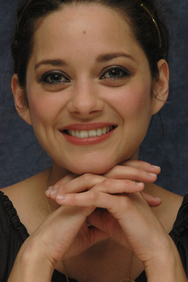 Marion Cotillard Poster 2295067