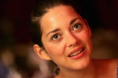 Marion Cotillard Poster 2295070