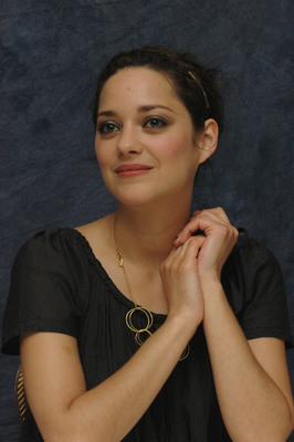 Marion Cotillard Poster 2295083