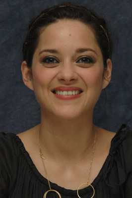 Marion Cotillard Poster 2295084