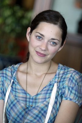 Marion Cotillard Poster 2295085