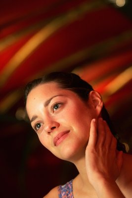 Marion Cotillard Poster 2295100