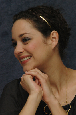 Marion Cotillard Poster 2295102