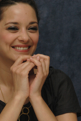 Marion Cotillard Poster 2295105