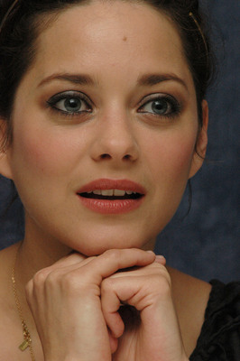 Marion Cotillard Poster 2295110