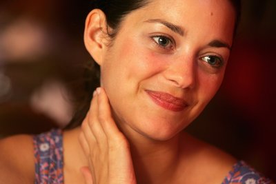Marion Cotillard Poster 2295113