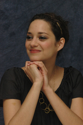 Marion Cotillard Poster 2295114