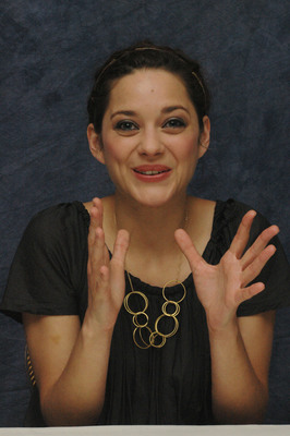 Marion Cotillard Poster 2295118