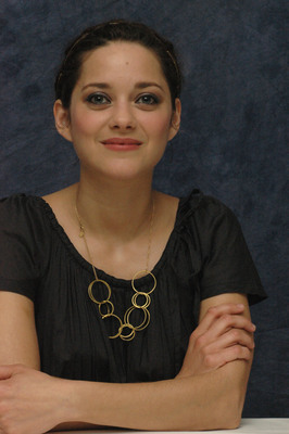 Marion Cotillard Poster 2295120