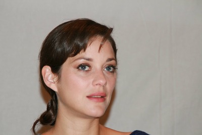 Marion Cotillard Poster 2435642