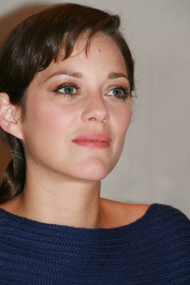 Marion Cotillard Poster 2435645