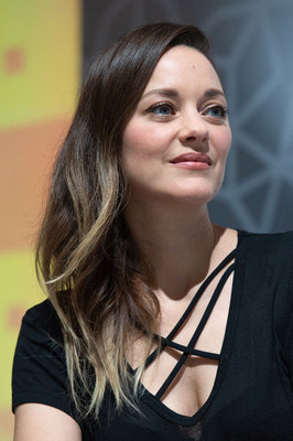 Marion Cotillard Poster 3922975