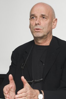 Martin Campbell Poster 2309891