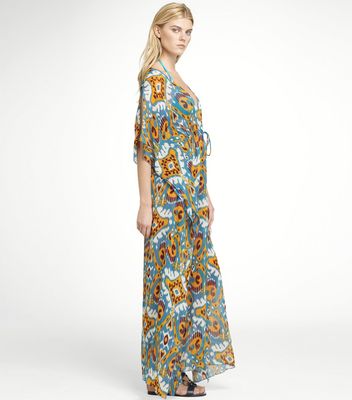 Maryna Linchuk Poster 2154475