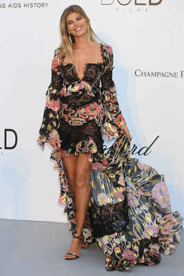 Maryna Linchuk Poster 3300251