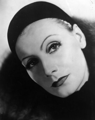 Mata Hari Poster 2540378